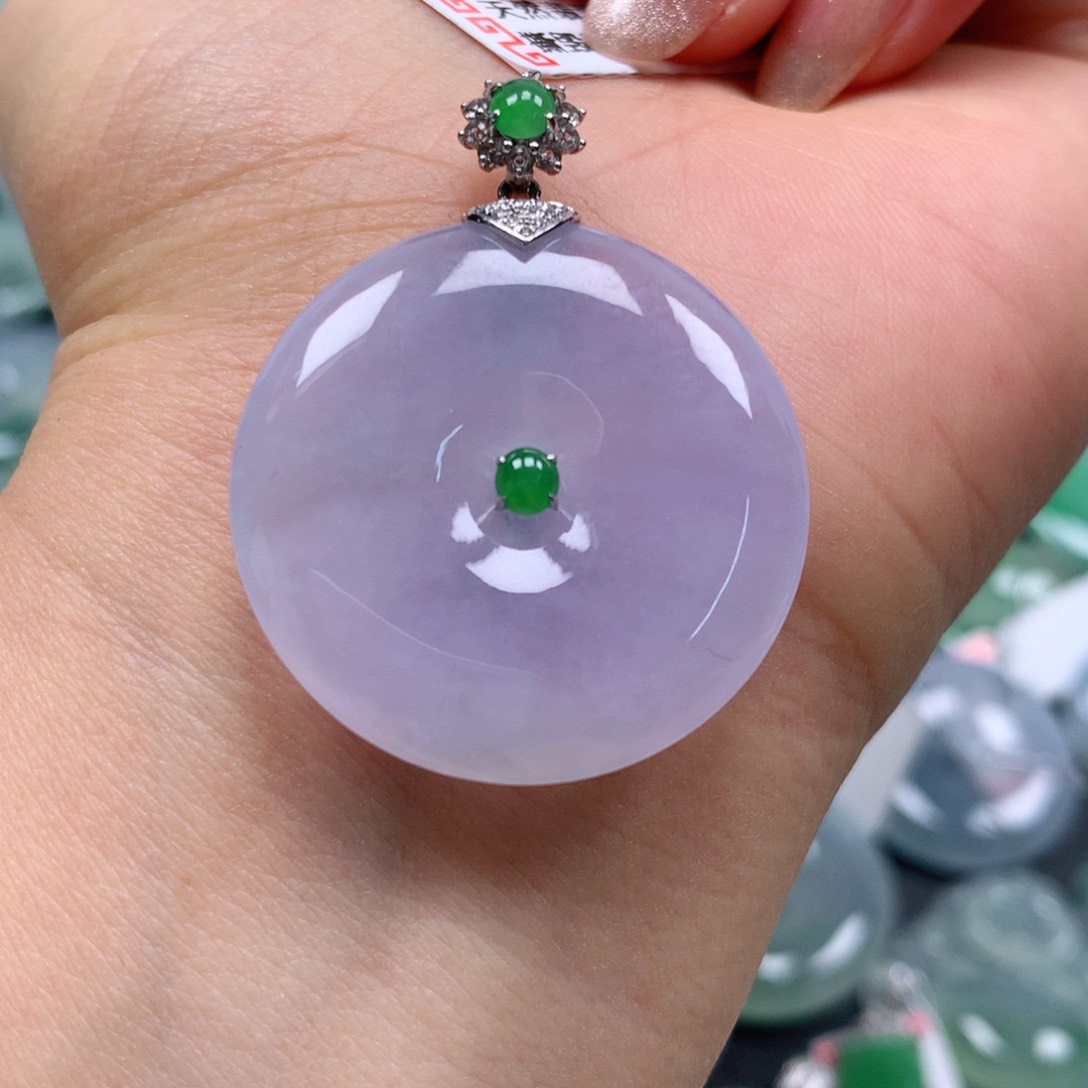 翡翠颈饰18K金镶嵌天然翡翠