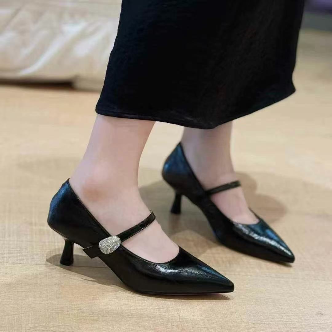 C7250  黑色 时尚尖头气质细跟浅口软底玛丽珍女单鞋