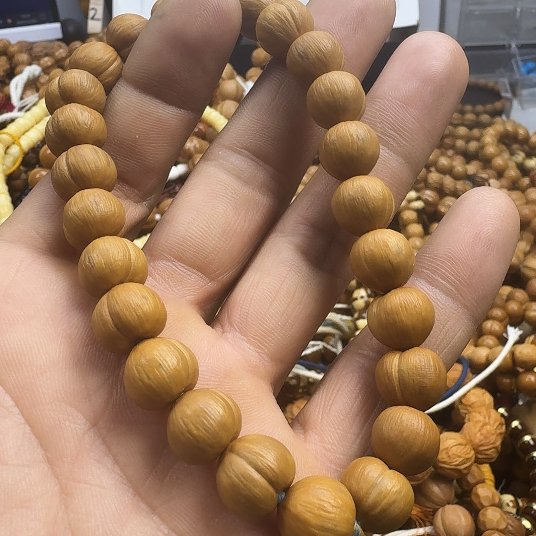 财***康吊坠猴头核桃微瑕屁桃