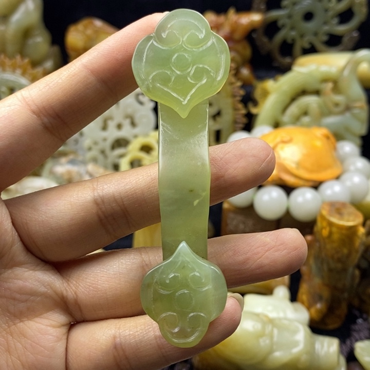 蛇纹石玉颈饰未镶嵌24