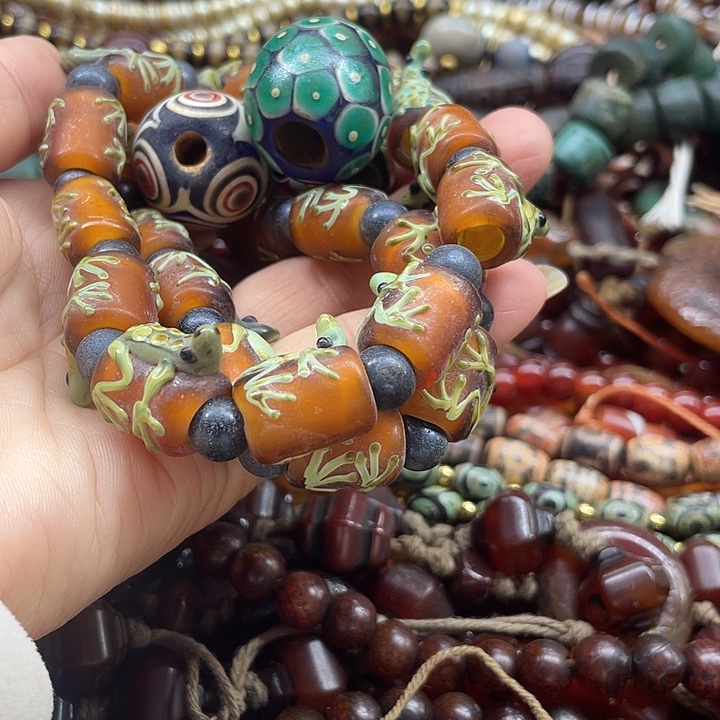 灵***儿玛瑙/玉髓未镶嵌颈饰