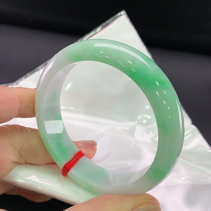 翡翠手镯未镶嵌正圈56