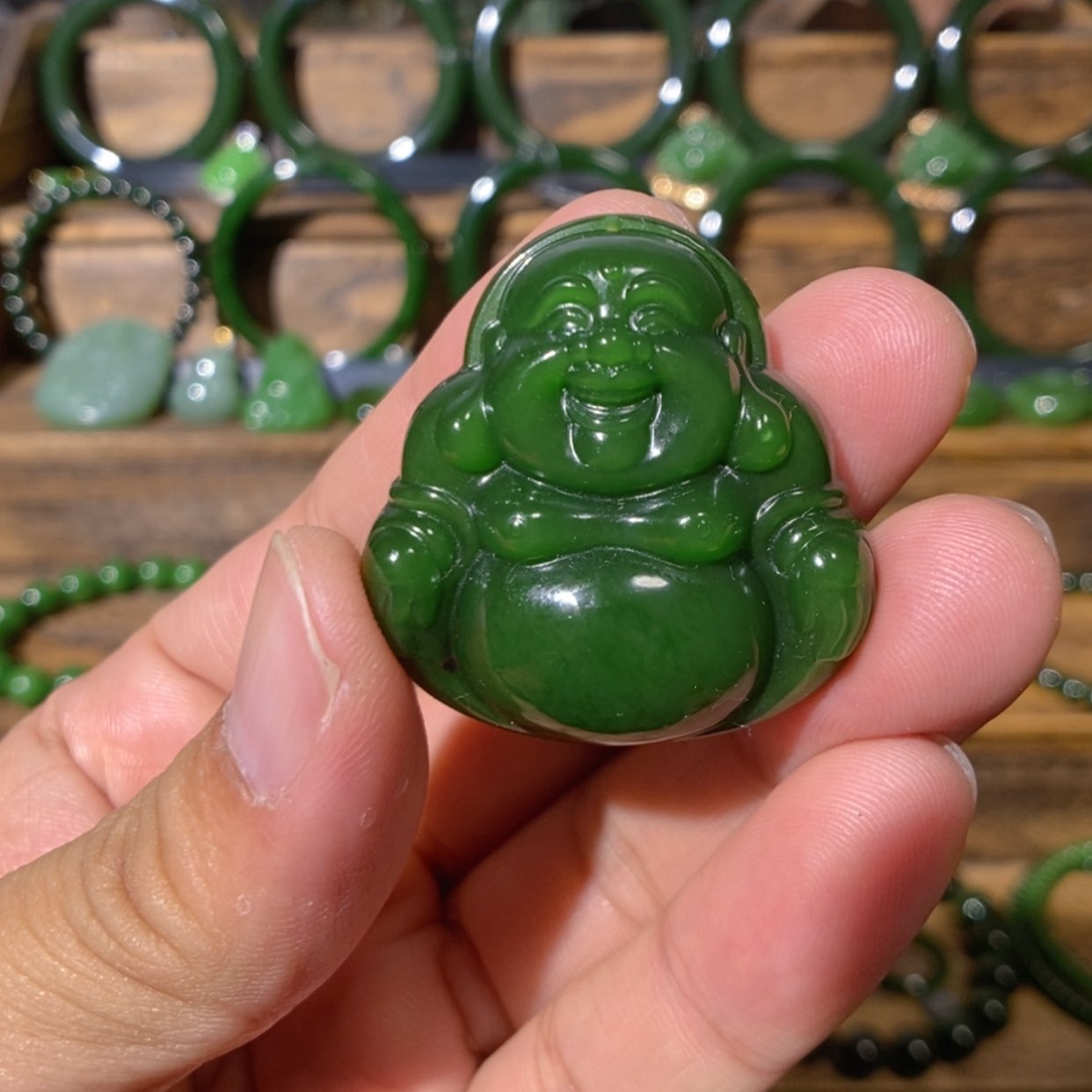 【闪购商品】吊坠(不含链)未镶嵌和田玉俄七红皮菠菜绿佛公 35/11