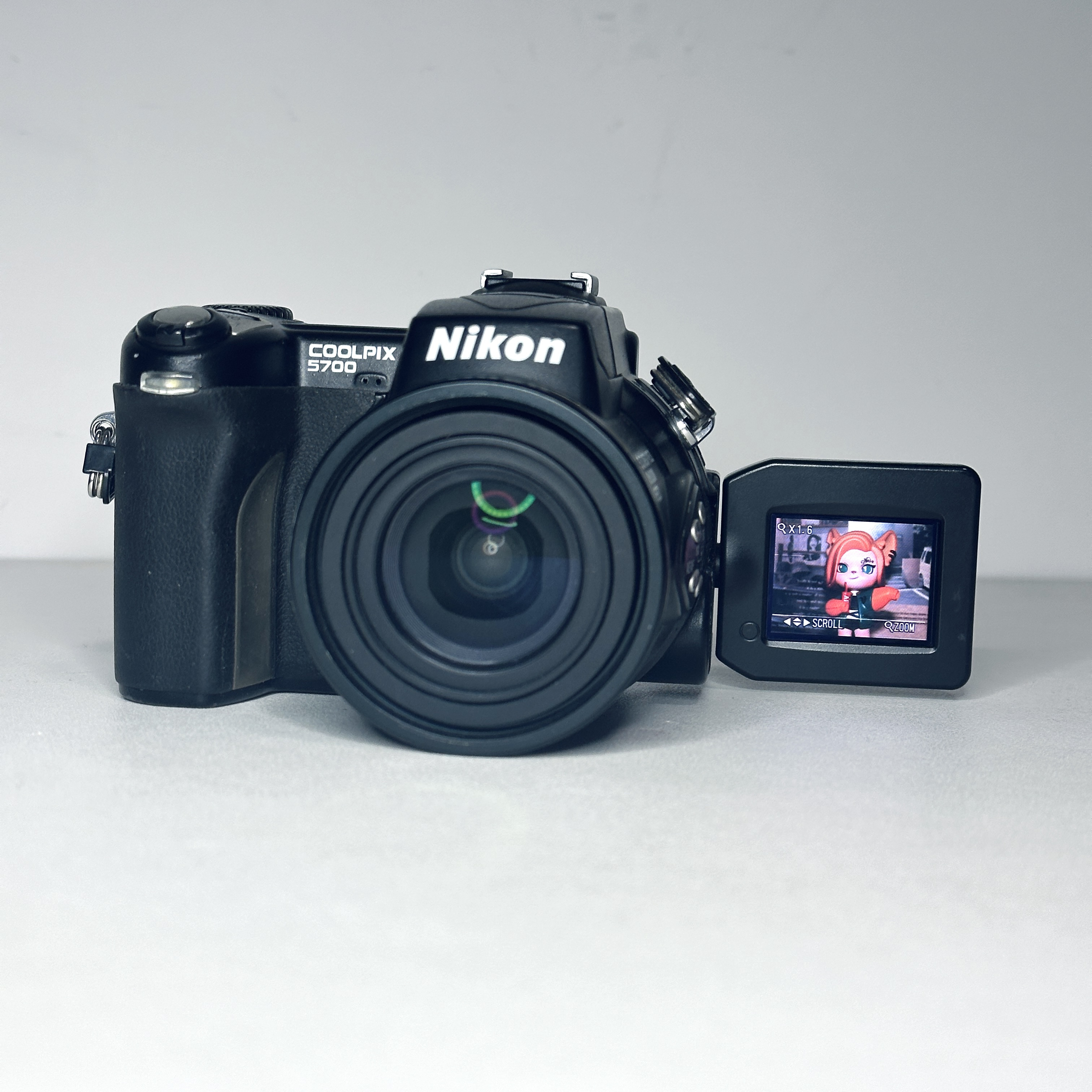 9新 Nikon/尼康 e5600 反转自拍屏、送cf内存卡、人像相机