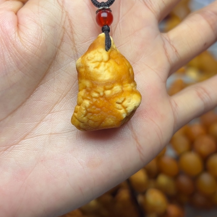 琥珀未镶嵌裸石天然蜜蜡