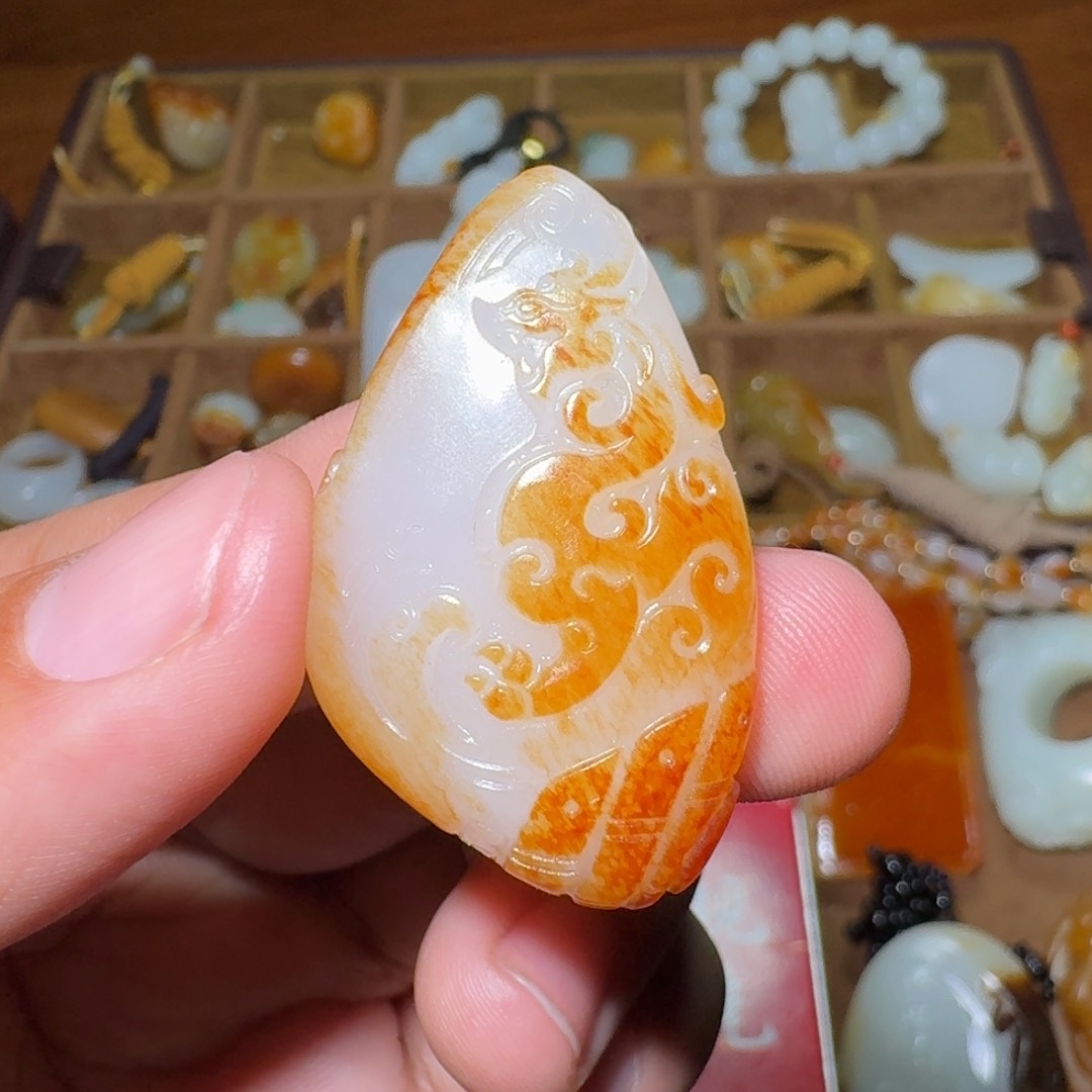 和田玉颈饰未镶嵌