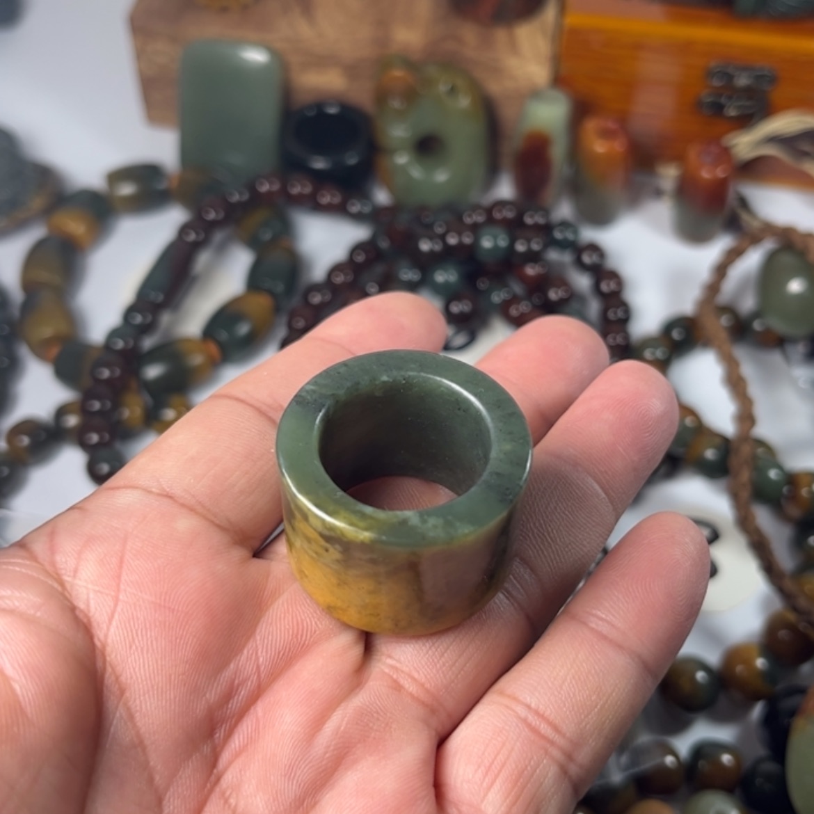 【闪购商品】未镶嵌岫岩河磨玉（透闪石质玉）挂件灏*