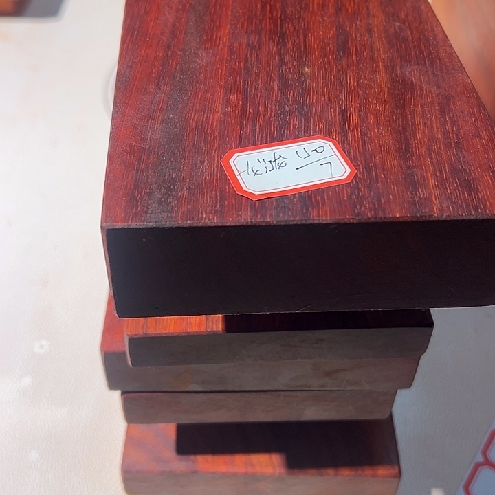 龙***石成套家具紫檀木类