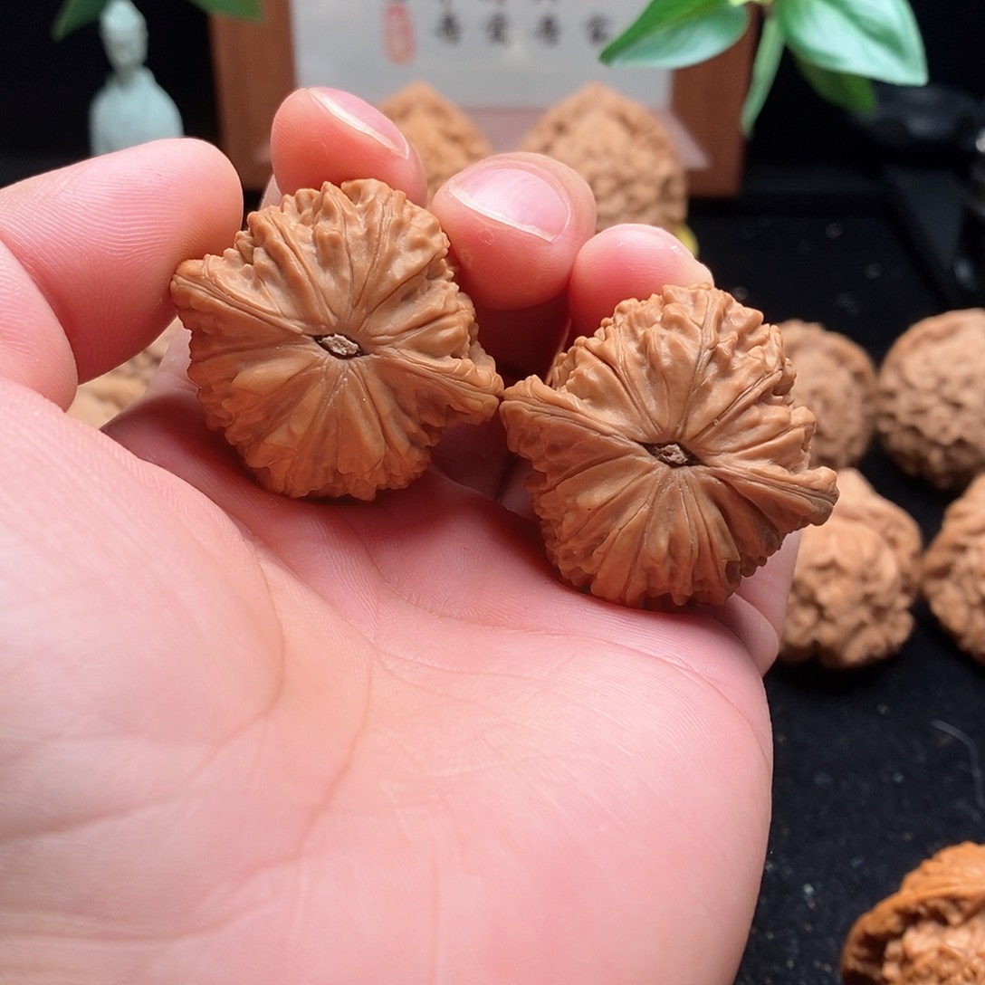 文玩核桃吊坠磨盘38