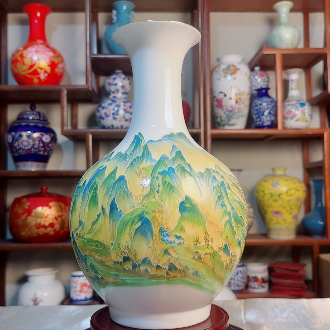 瓶高度35厘米肚径22厘米