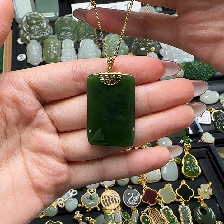 吊坠(赠链)银S925镶嵌和田玉