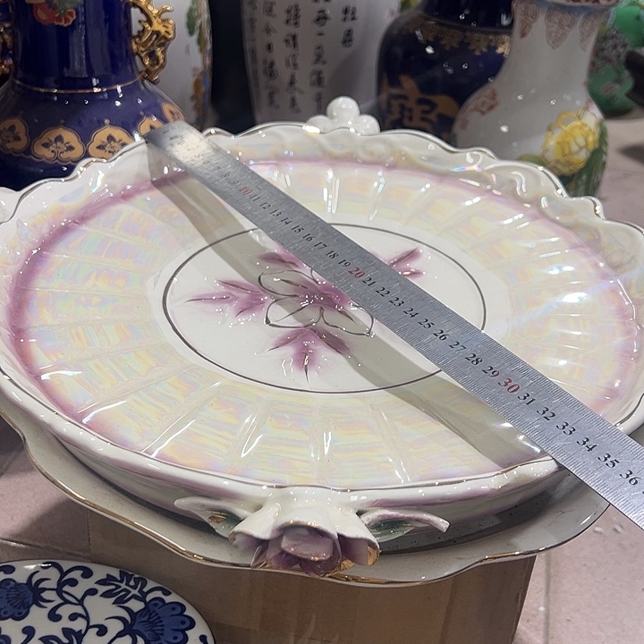 瓷片瑕。。。。。。。。。。。。。