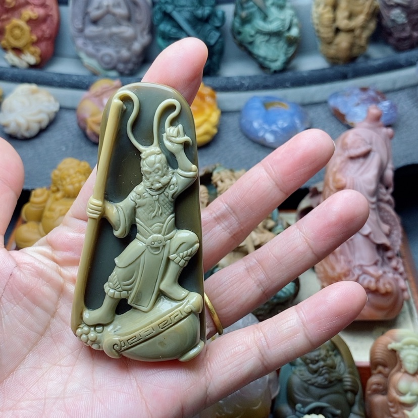 【闪购商品】定制石英质玉吊坠未镶嵌