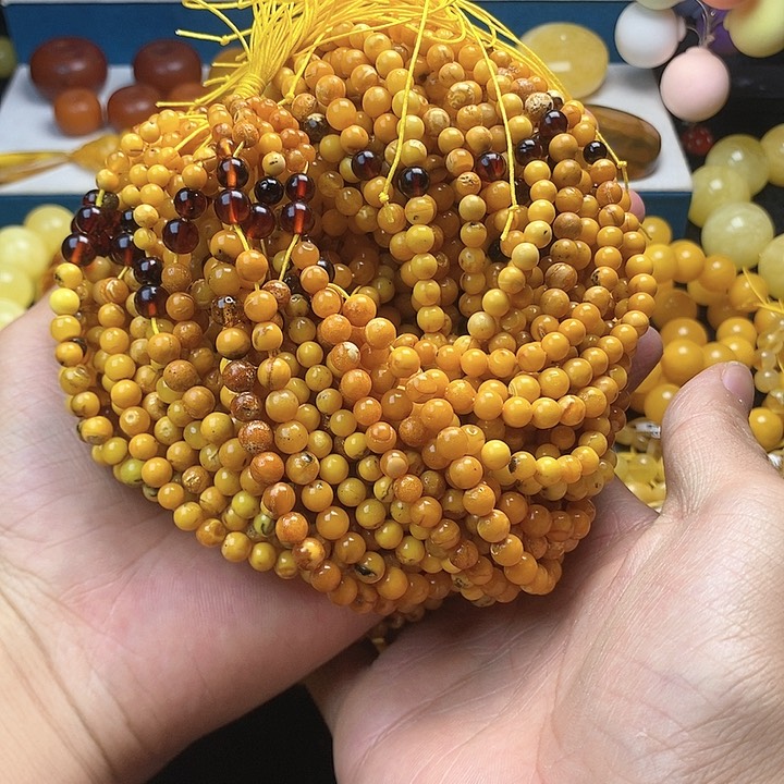 【闪购商品】琥珀珠宝奇石未镶嵌?**亿