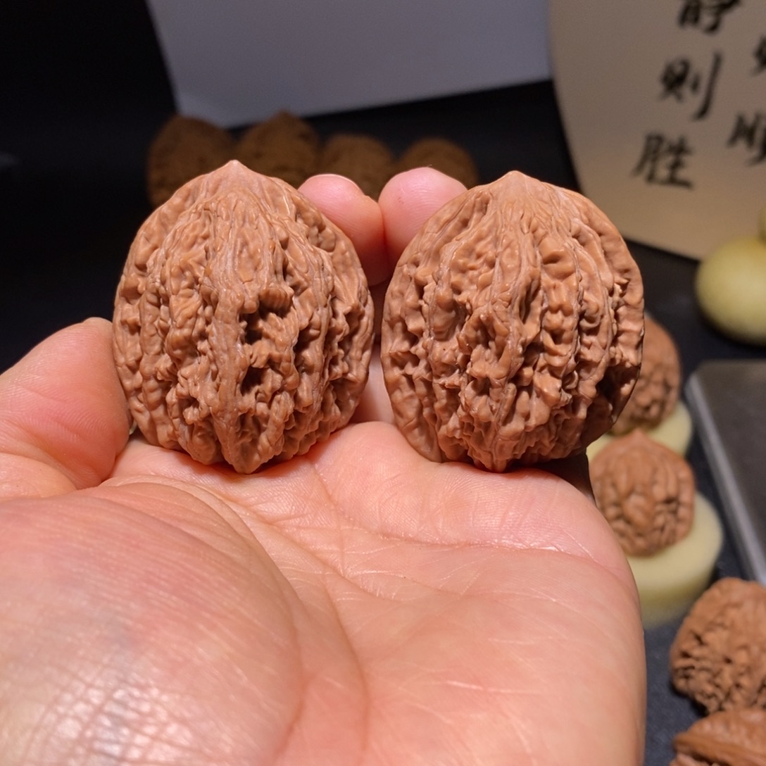 福利文玩核桃吊坠麦穗虎头