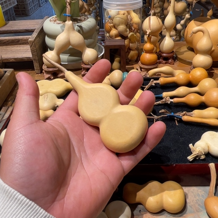 小***、精品葫芦手把件精品