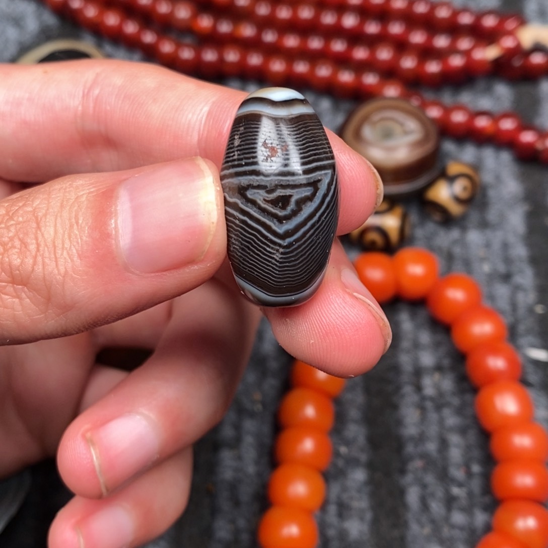 合金颈饰玛瑙/玉髓