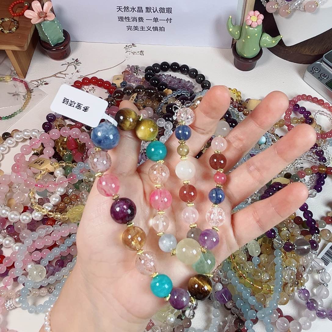 水晶手链未镶嵌?****?朱珠项链