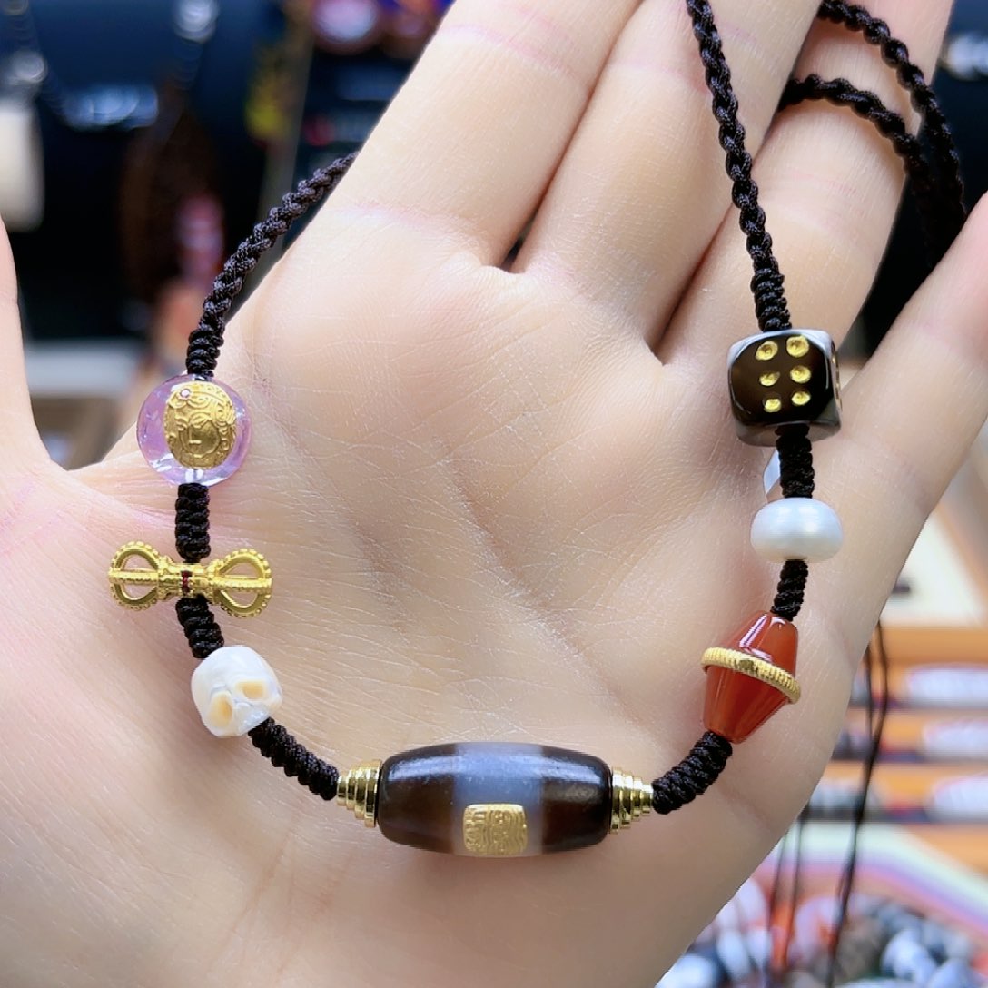 玛瑙/玉髓颈饰未镶嵌