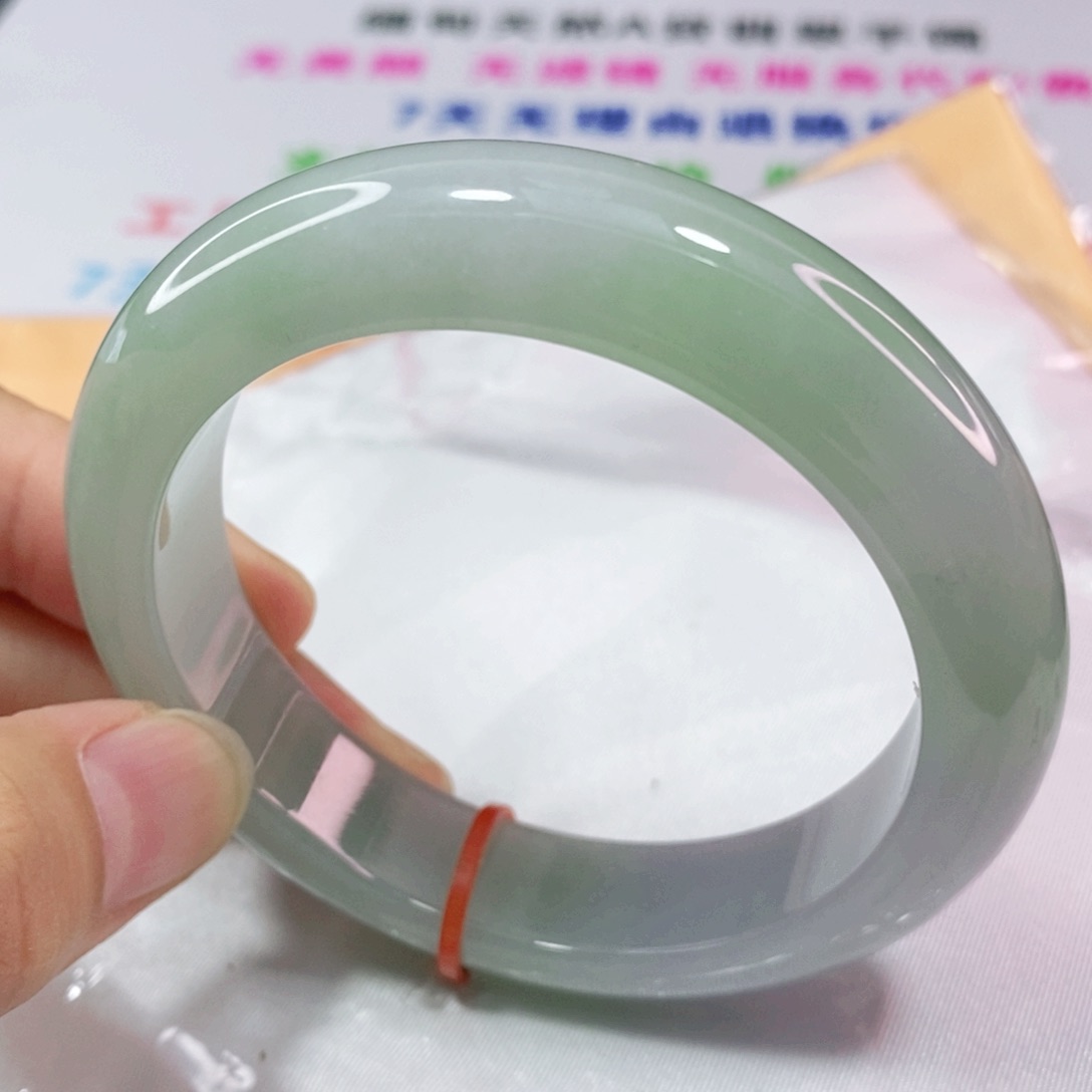 未镶嵌手镯翡翠57.5圈口完整高货毕业