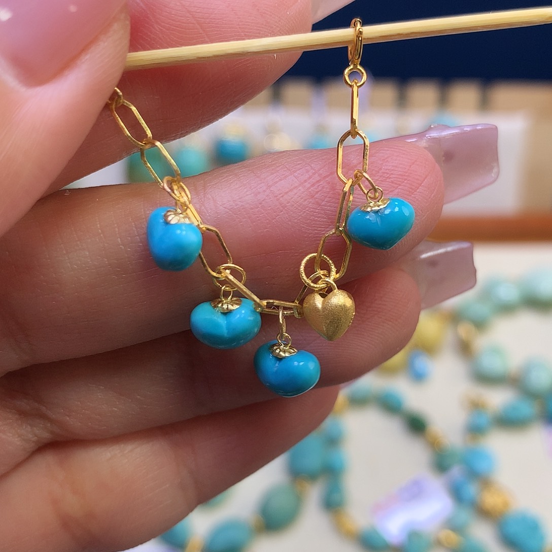 绿松石18K金镶嵌半挂链