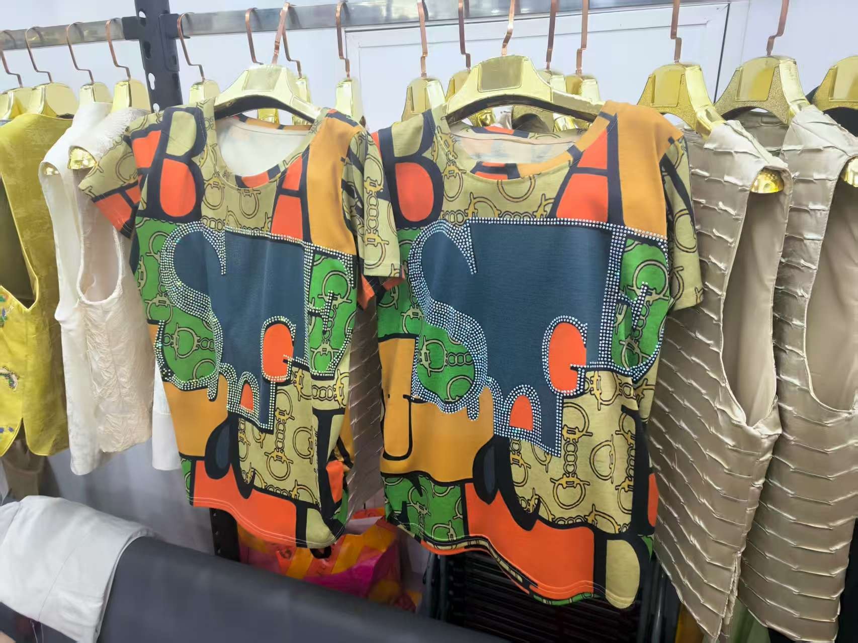 雅人服饰统一孤品单一件清仓