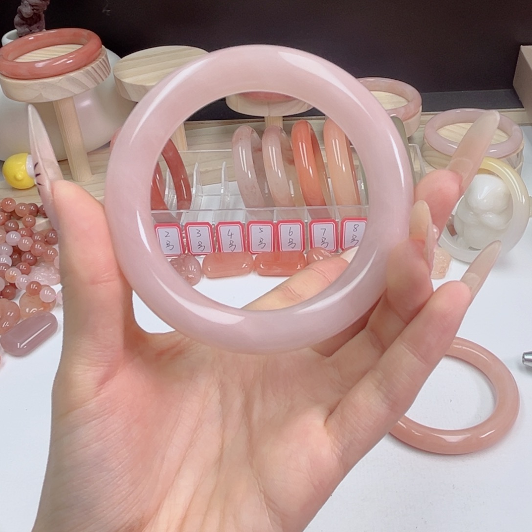 萌***Q石英质玉未镶嵌手镯