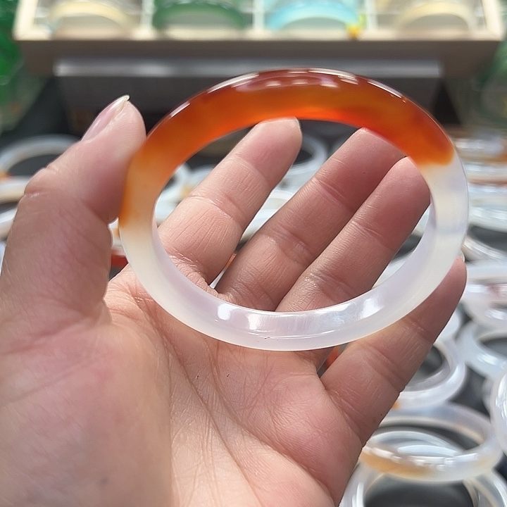 玛瑙/玉髓手镯未镶嵌深***海