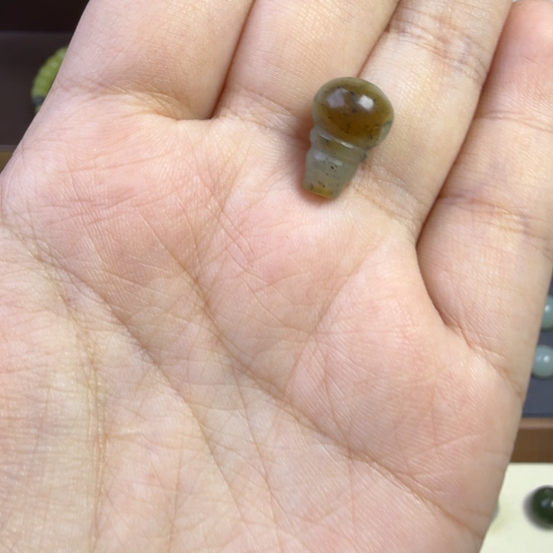 和田玉未镶嵌珠宝半成品糖青花三通对孔9.8