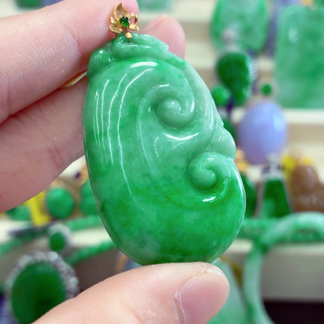 翡翠18K金镶嵌吊坠(不含链)