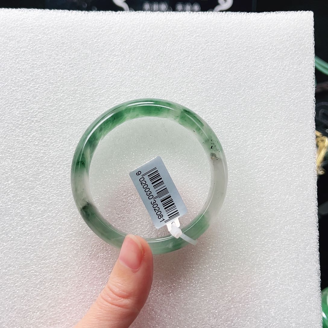 石英质玉手镯未镶嵌樱**丶