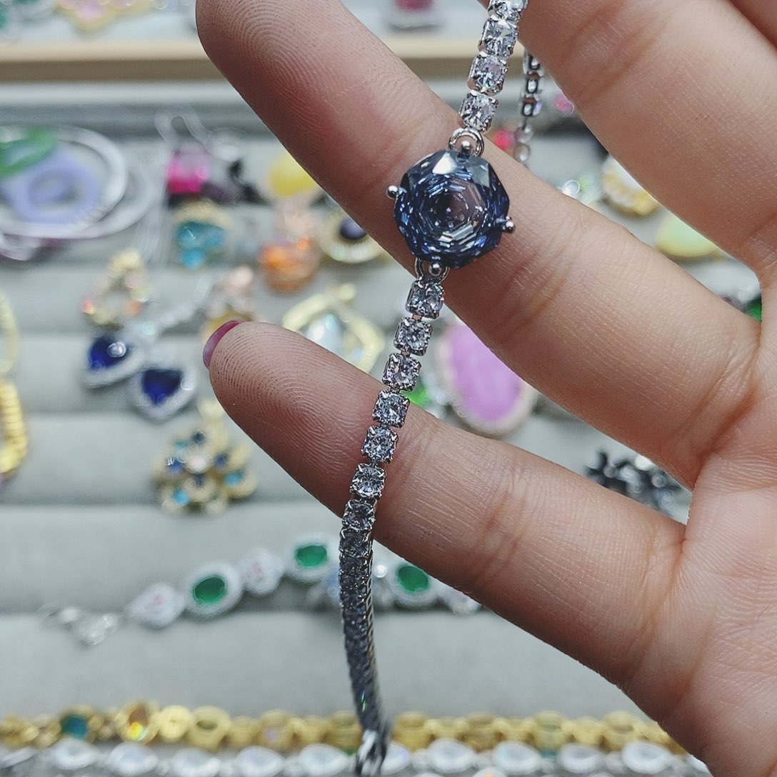 【闪购商品】托帕石耳饰银S925镶嵌