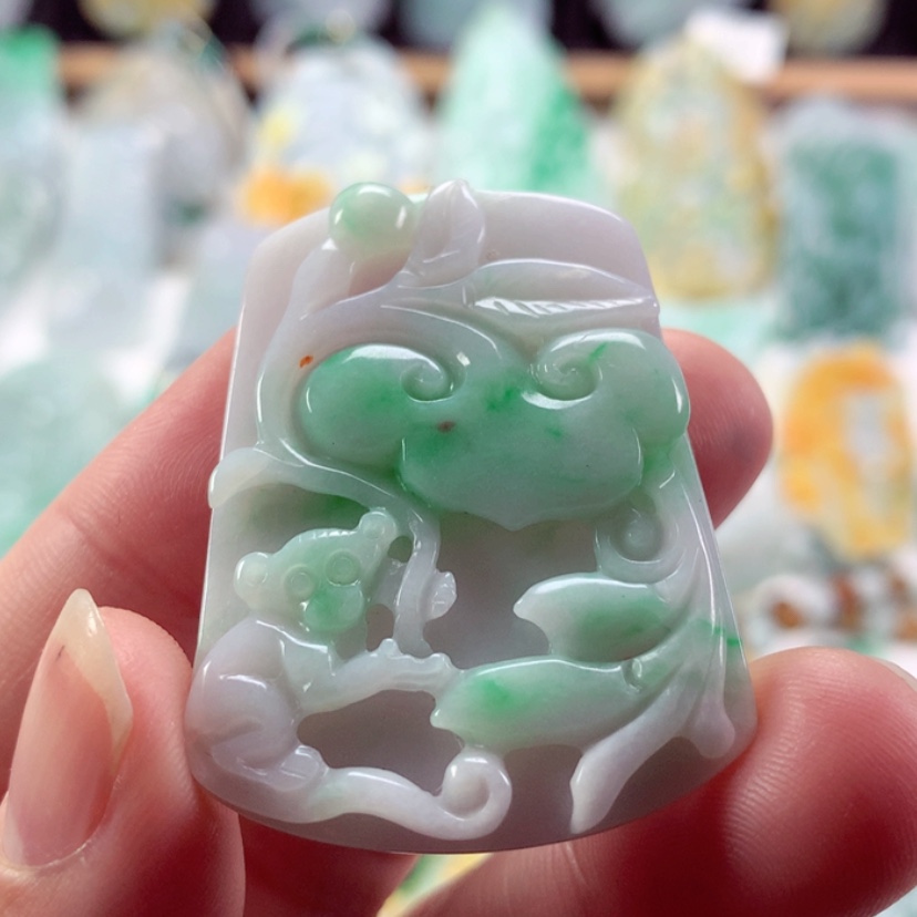 【闪购商品】翡翠吊坠(不含链)未镶嵌