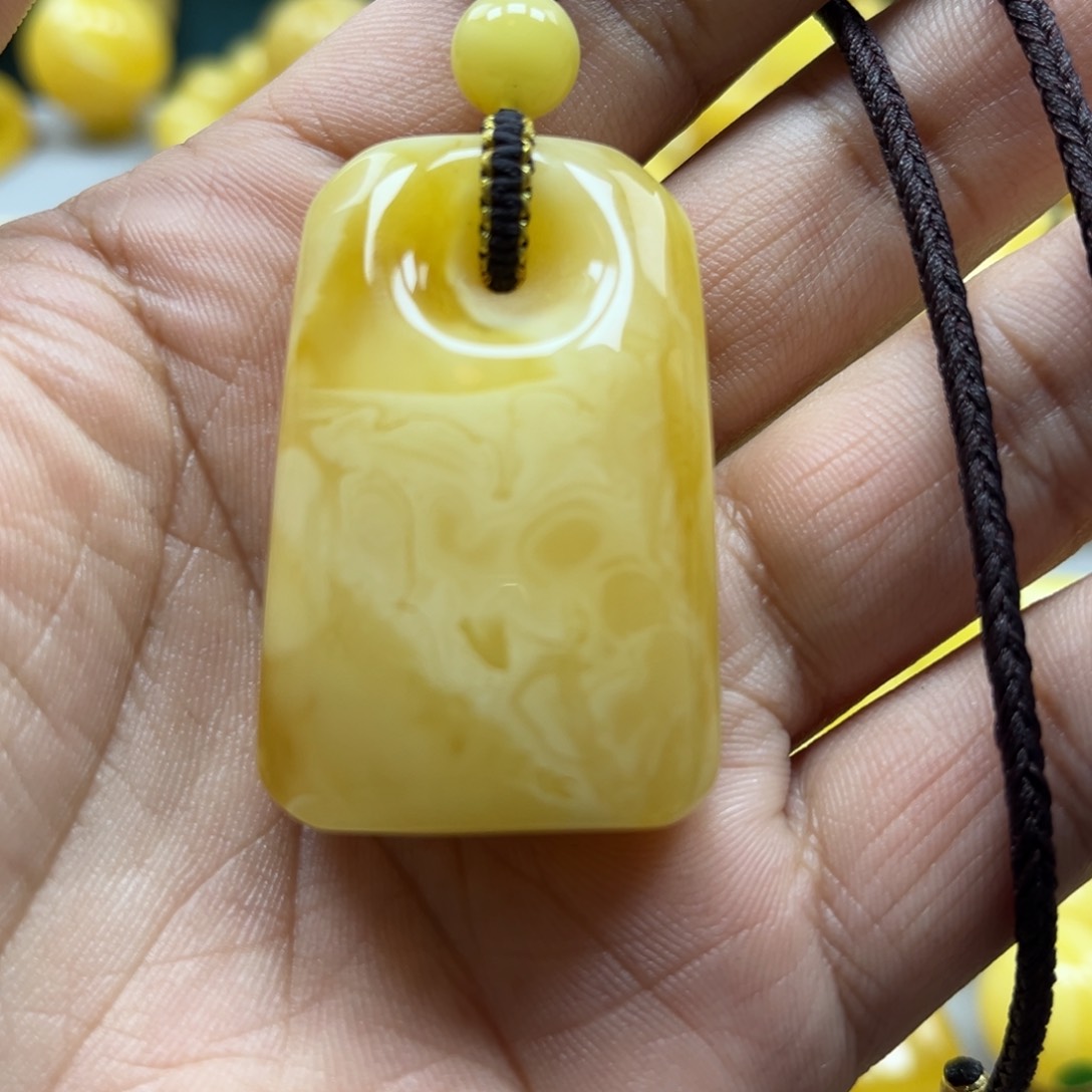 蜜蜡珠宝奇石未镶嵌