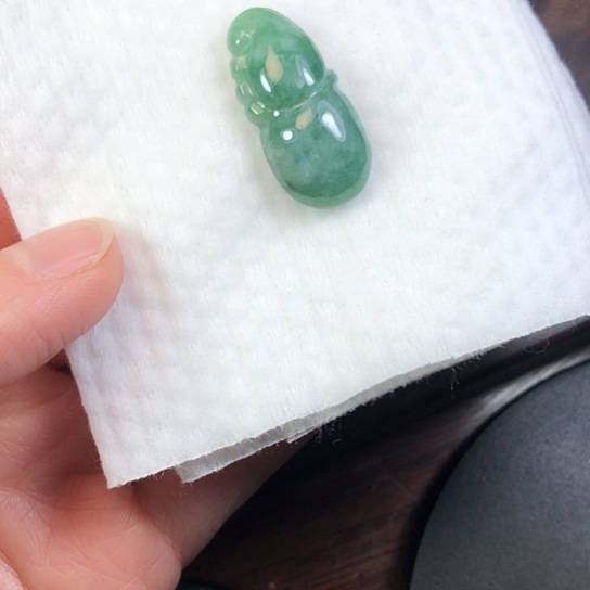 翡翠未镶嵌颈饰缅甸A货，每天下午1点半开播