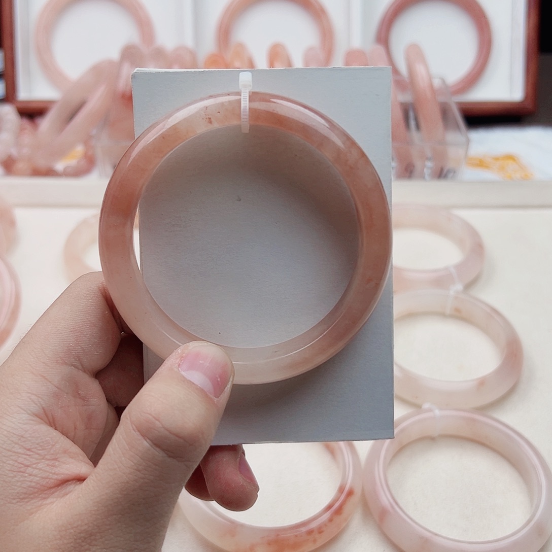 未镶嵌手镯石英质玉60圈口福利款