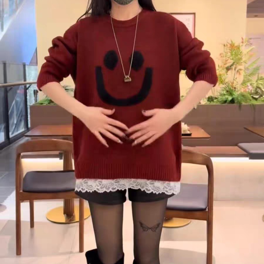 慵懒风高端蕾丝拼接针织衫女秋冬新款圆领宽松时尚减龄毛衣打底衫