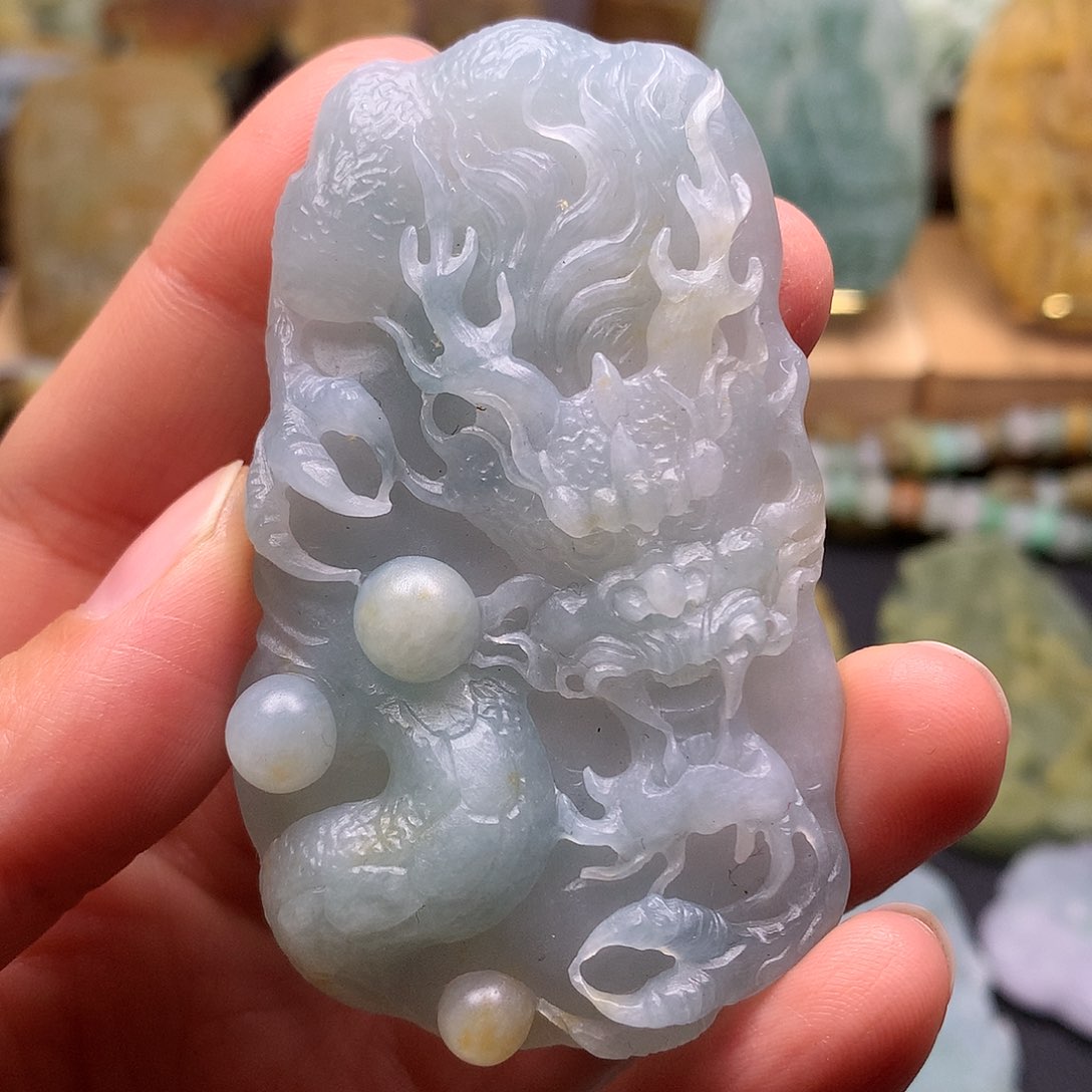 定制翡翠未镶嵌龙