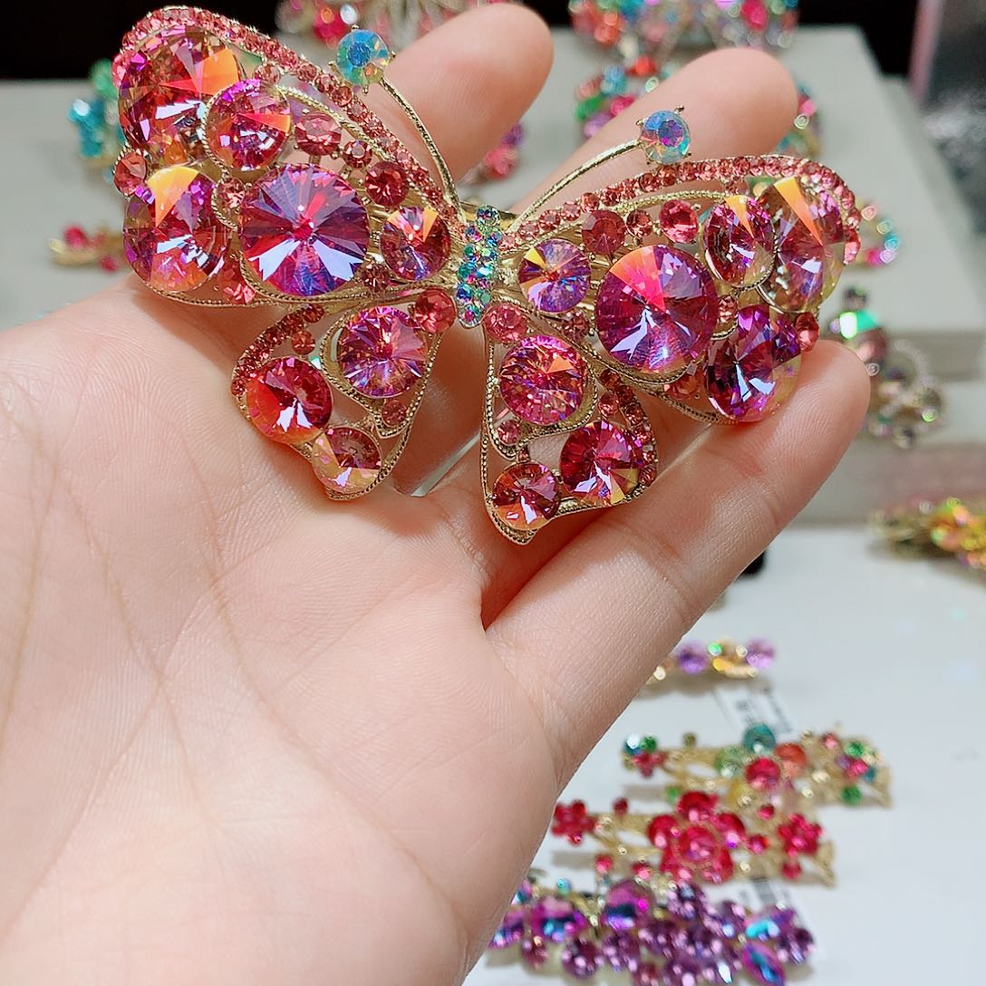 皮质铁合金发饰等方式