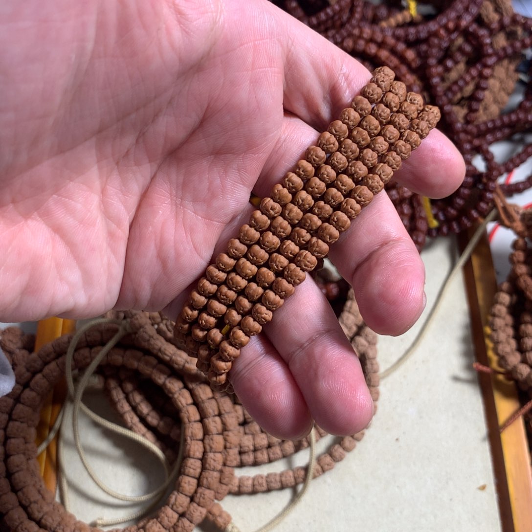 郭***少柏香籽/百香籽吊坠