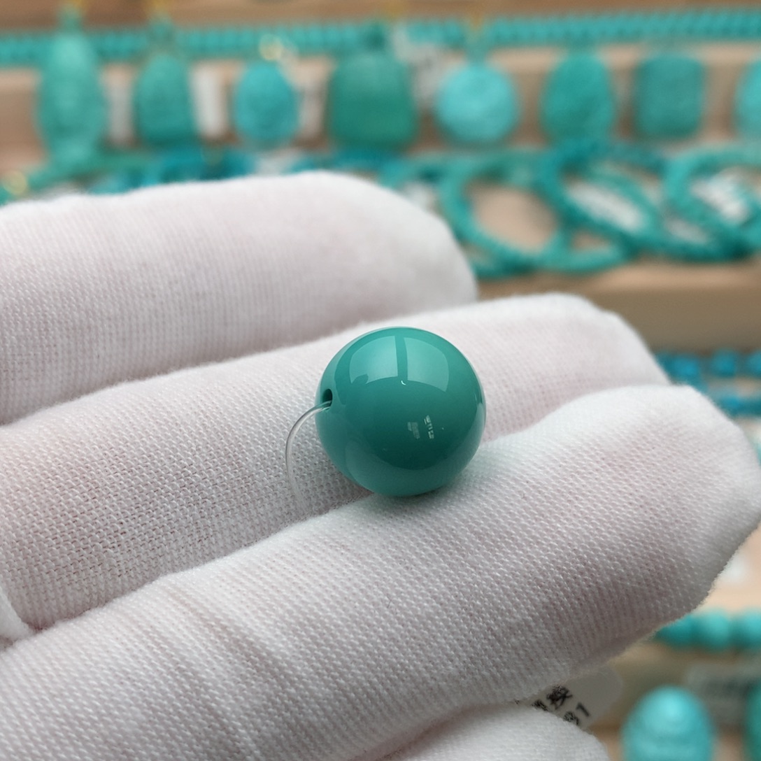 绿松石未镶嵌珠宝奇石12.8mm
