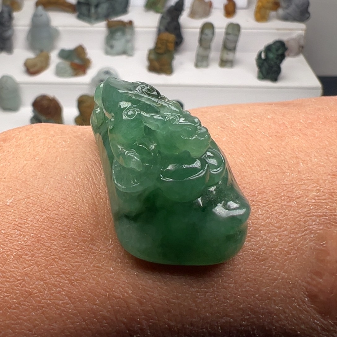 翡翠未镶嵌颈饰翡翠手牌