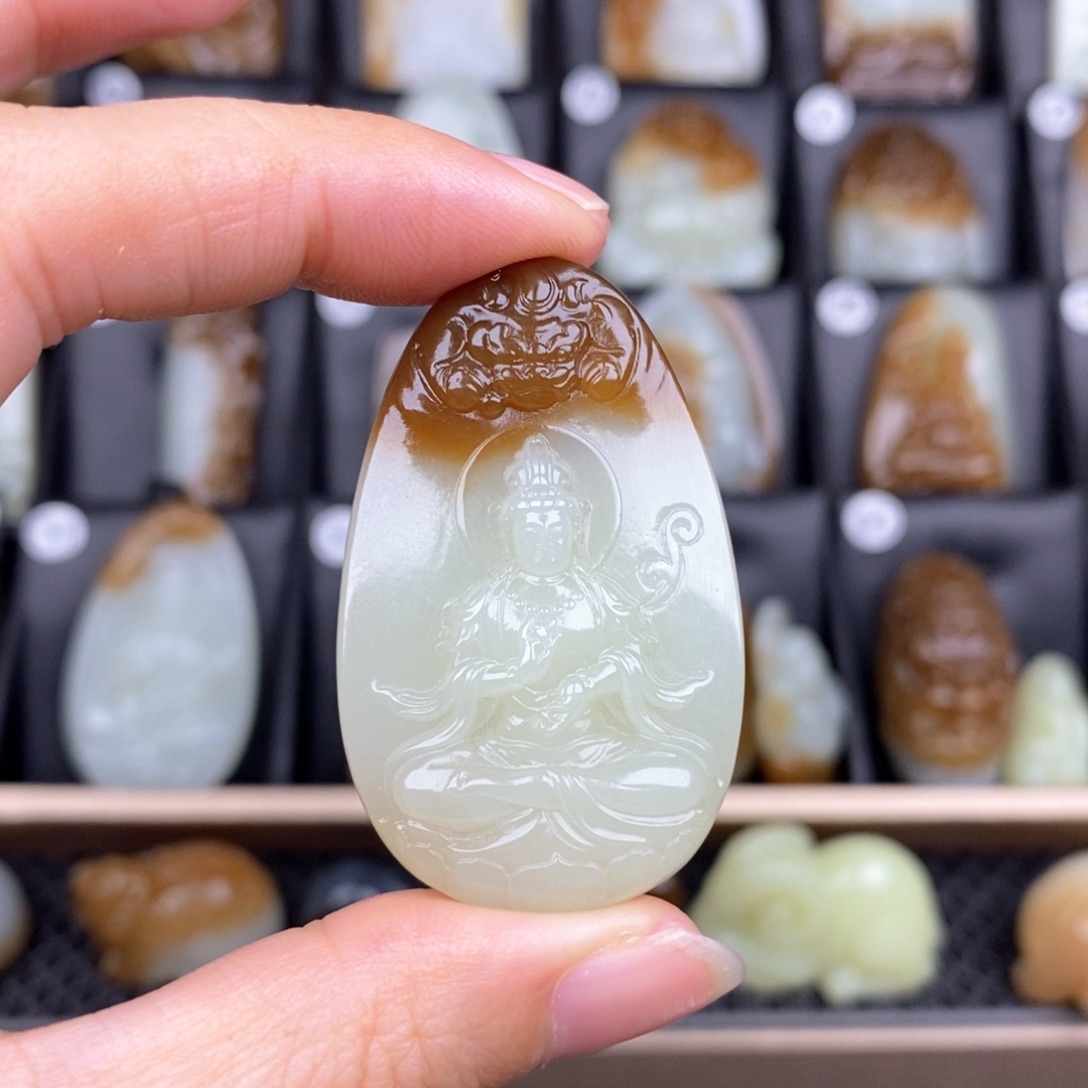 和田玉颈饰未镶嵌雪*