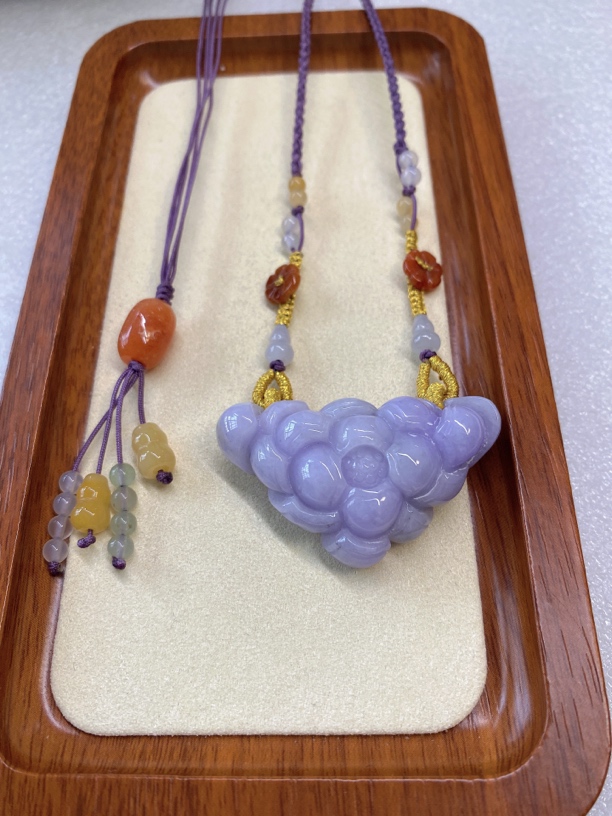 翡翠挂件，设计款