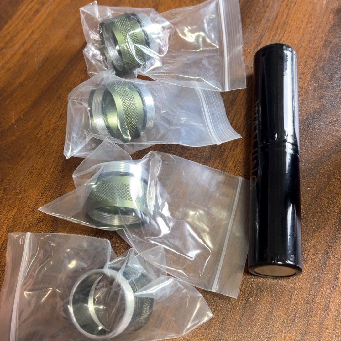 A8 A9强光照射手电加长节套餐