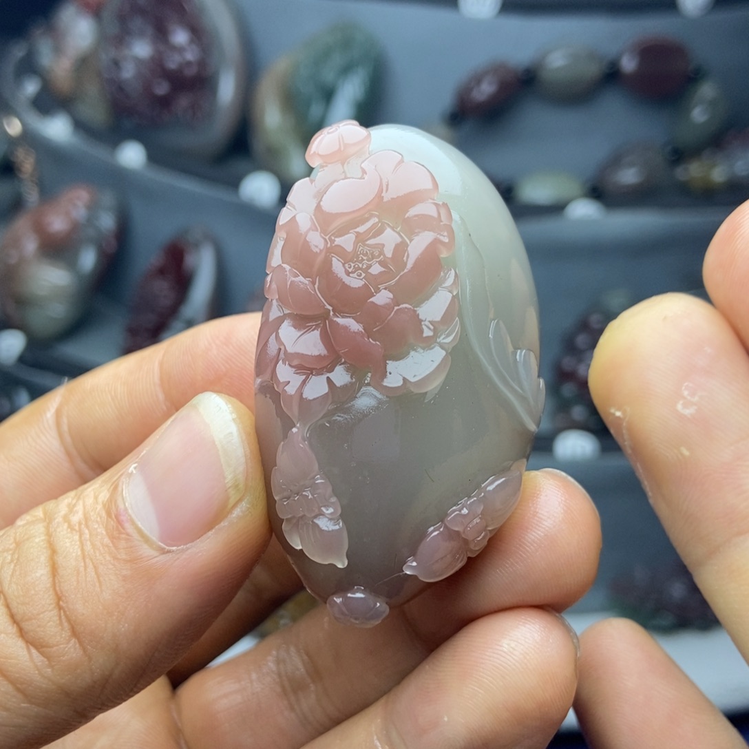 玛瑙/玉髓颈饰未镶嵌