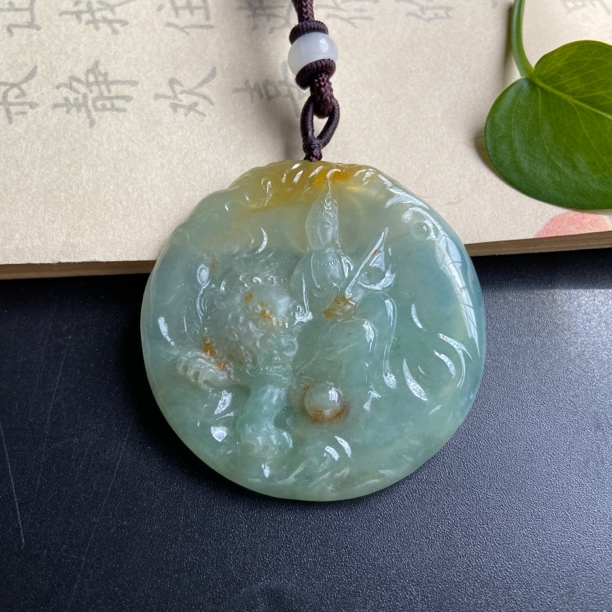 S185纯天然缅甸翡翠《文殊》冰透精雕雕刻精美