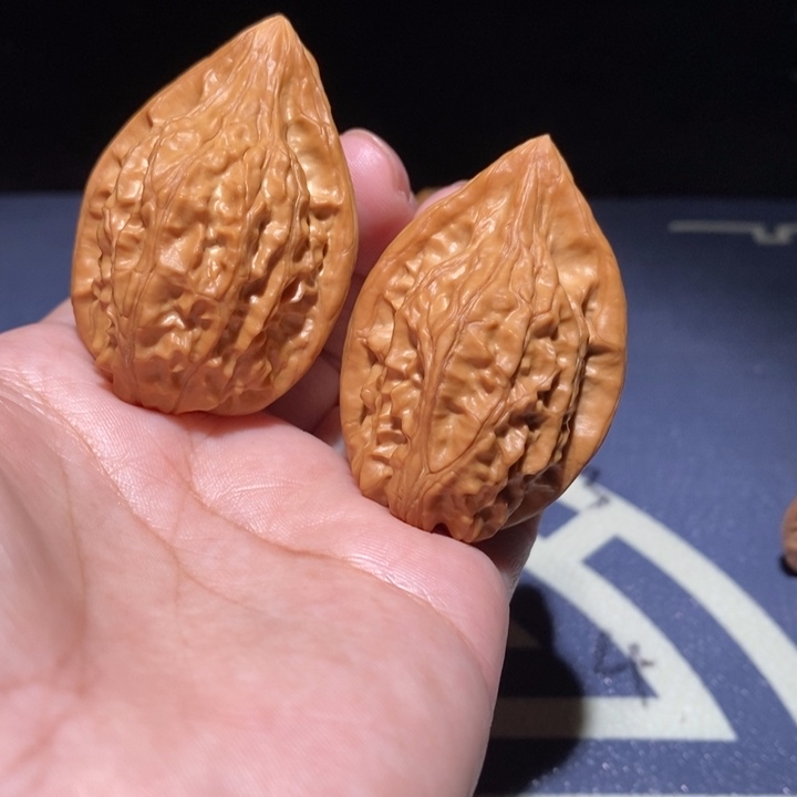 文玩核桃吊坠34尺红樱枪