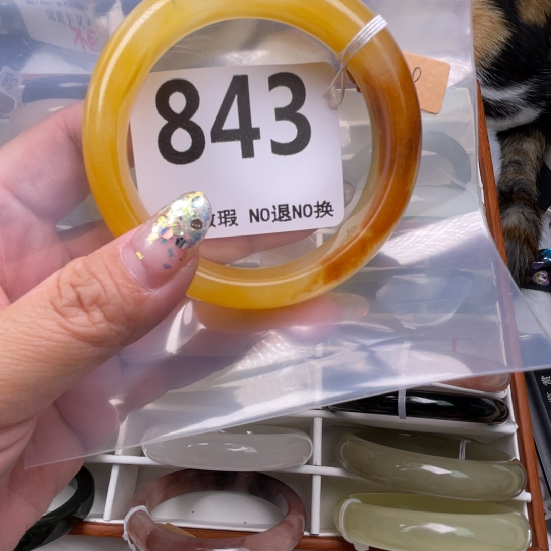 四***面石英质玉未镶嵌手镯843