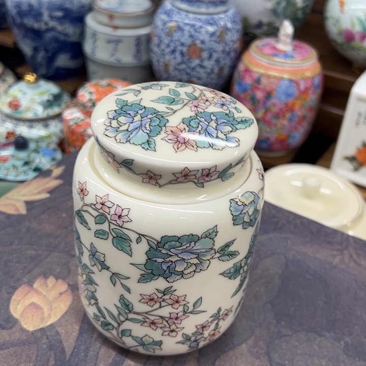 高端陶瓷茶叶密封罐